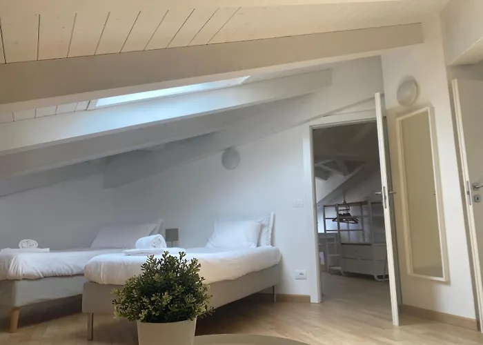 Ritter's & Apartman *