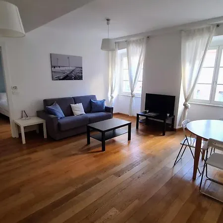 Apartment Homey I Ritter's &