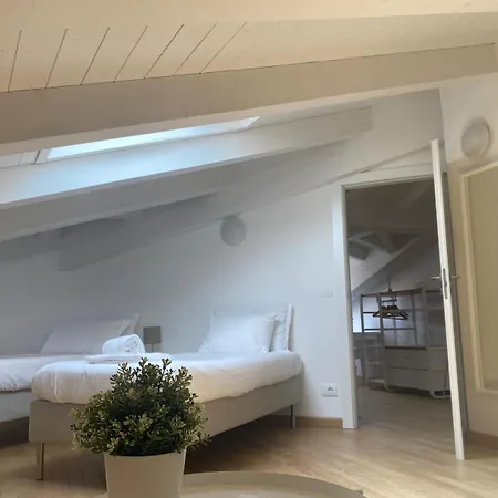 Ritter's & דירה *