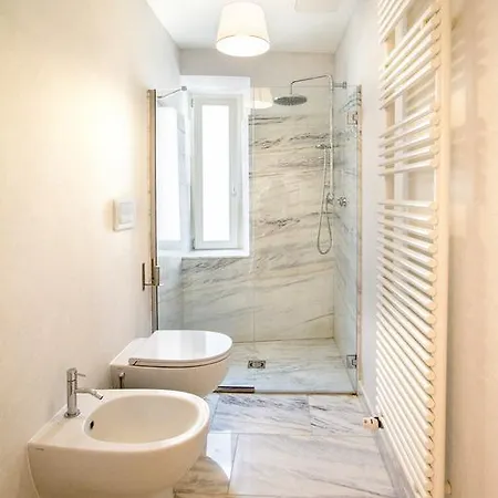 Ritter's & * טריאסטה