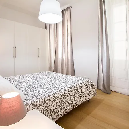 Ritter's & דירה *