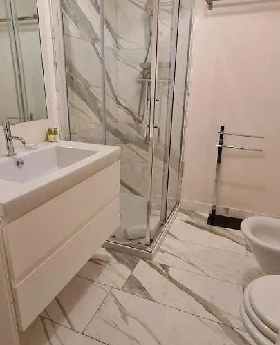 Ritter's & Apartment *